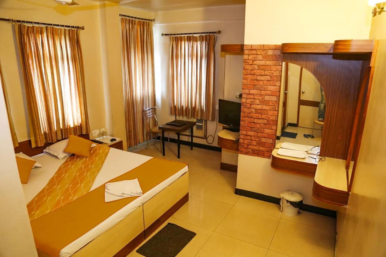 Fabhotel Shivangan Kolkata Airport - Fully Vaccinated Staff Kültér fotó