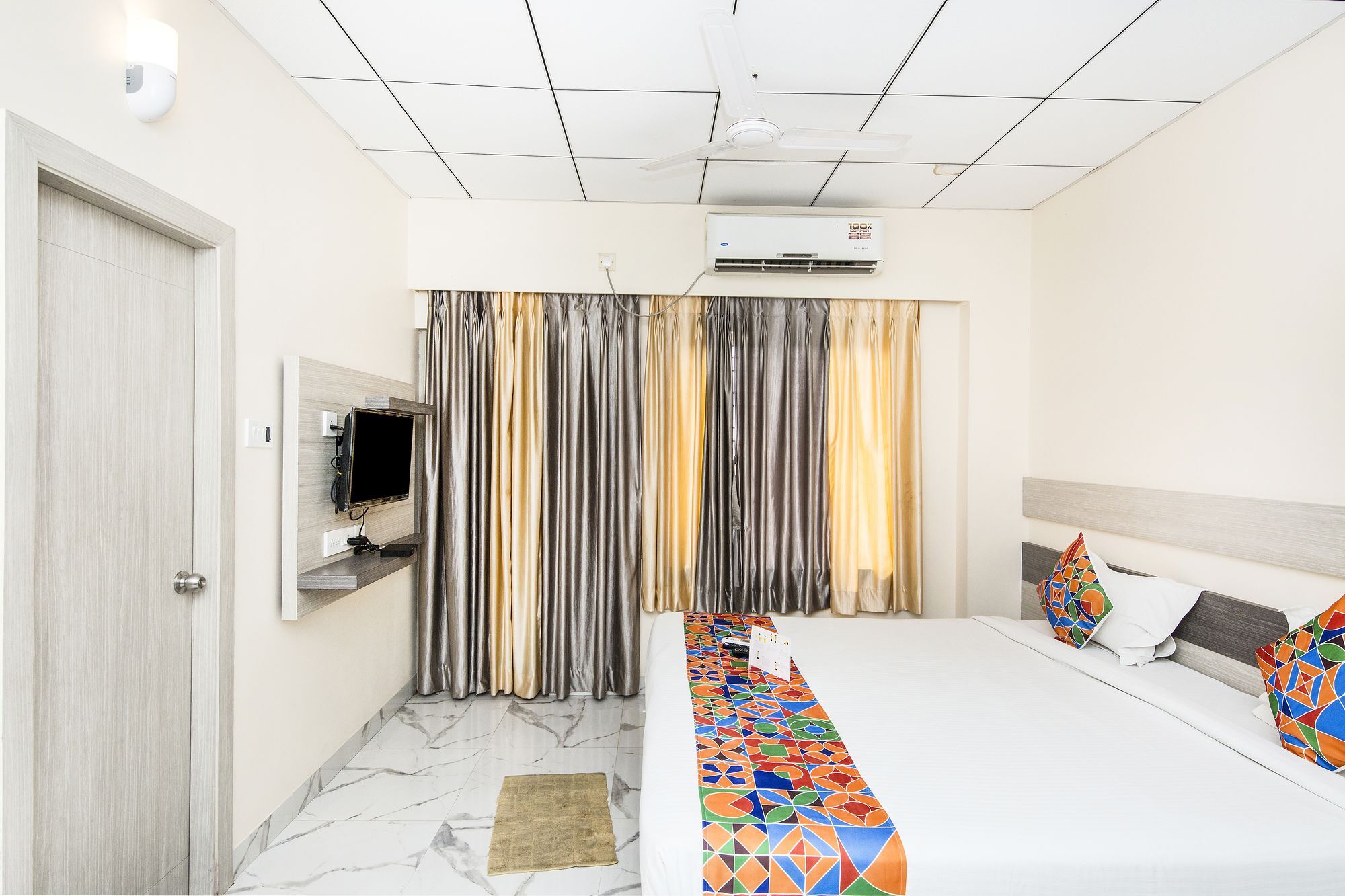 Fabhotel Shivangan Kolkata Airport - Fully Vaccinated Staff Kültér fotó